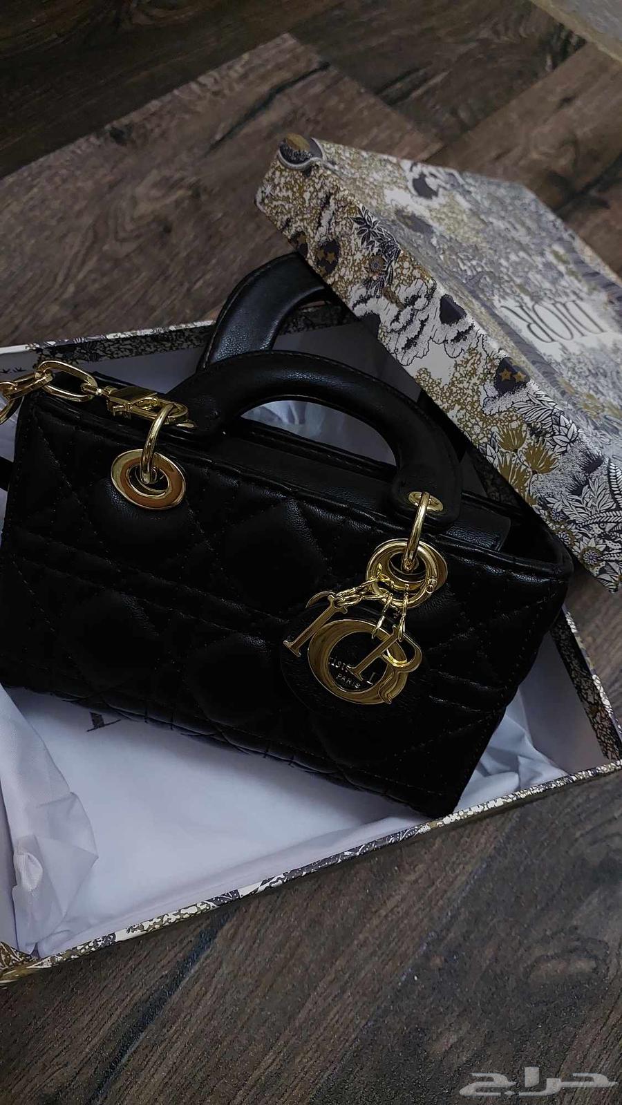 شنط ماركه64414395431938111