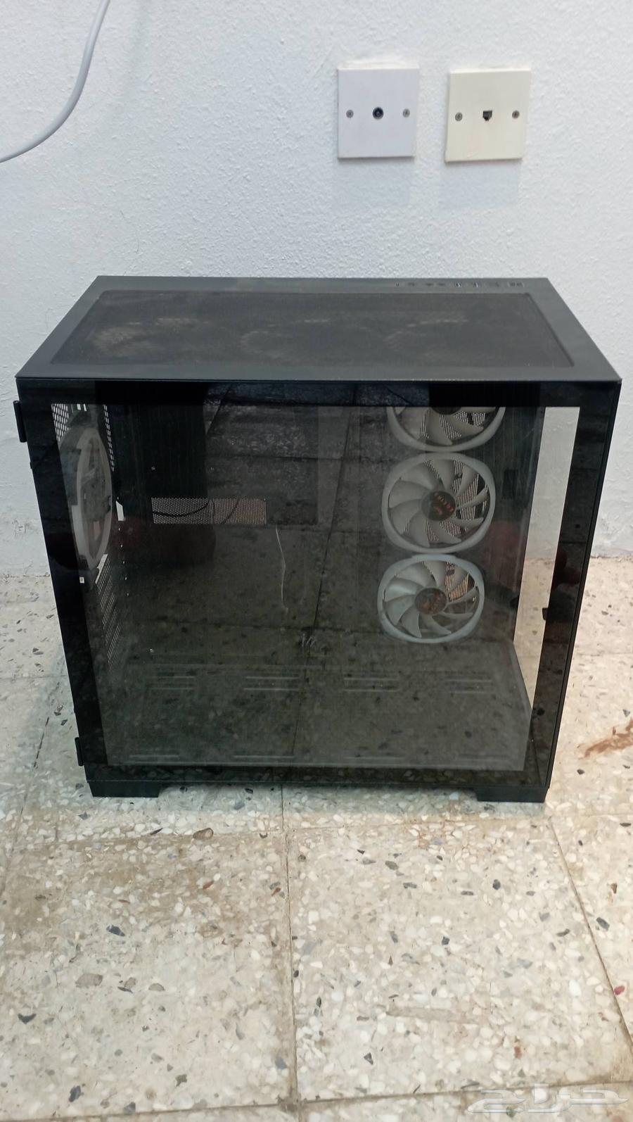 EGEIRA Supreme Black Case with 7 Cooling Fans64415411175939110