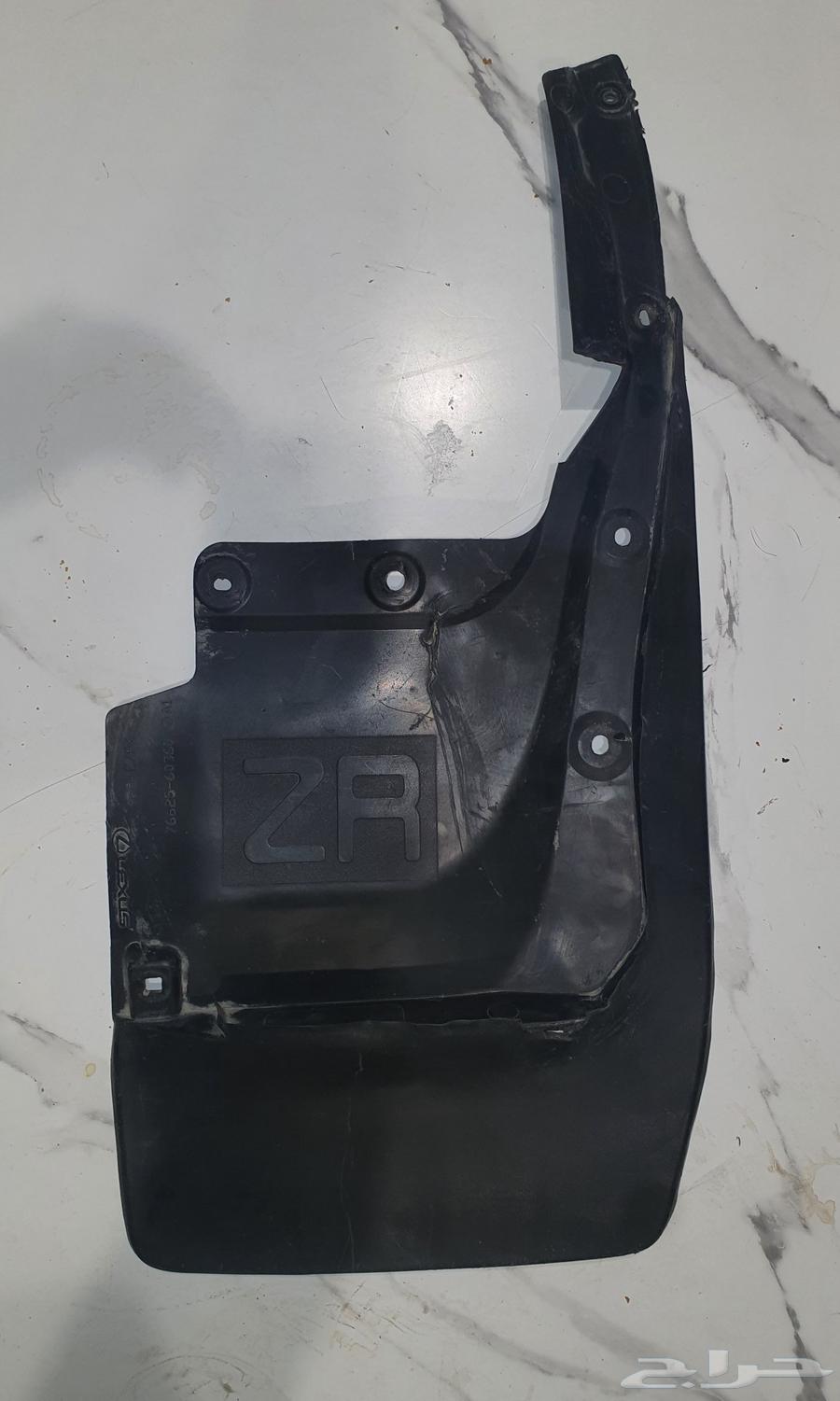 Lexus GX rear right diffuser64576938496387110