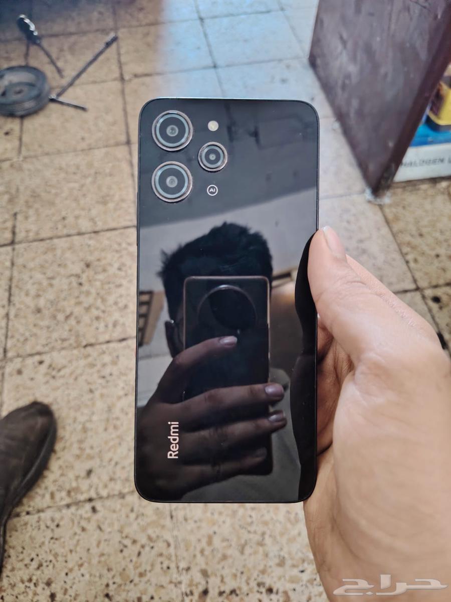ريدمي 12 لون اسود نظيف مستخدم 7 شهور مساحه 128 ليس معا شئ64414501053698113