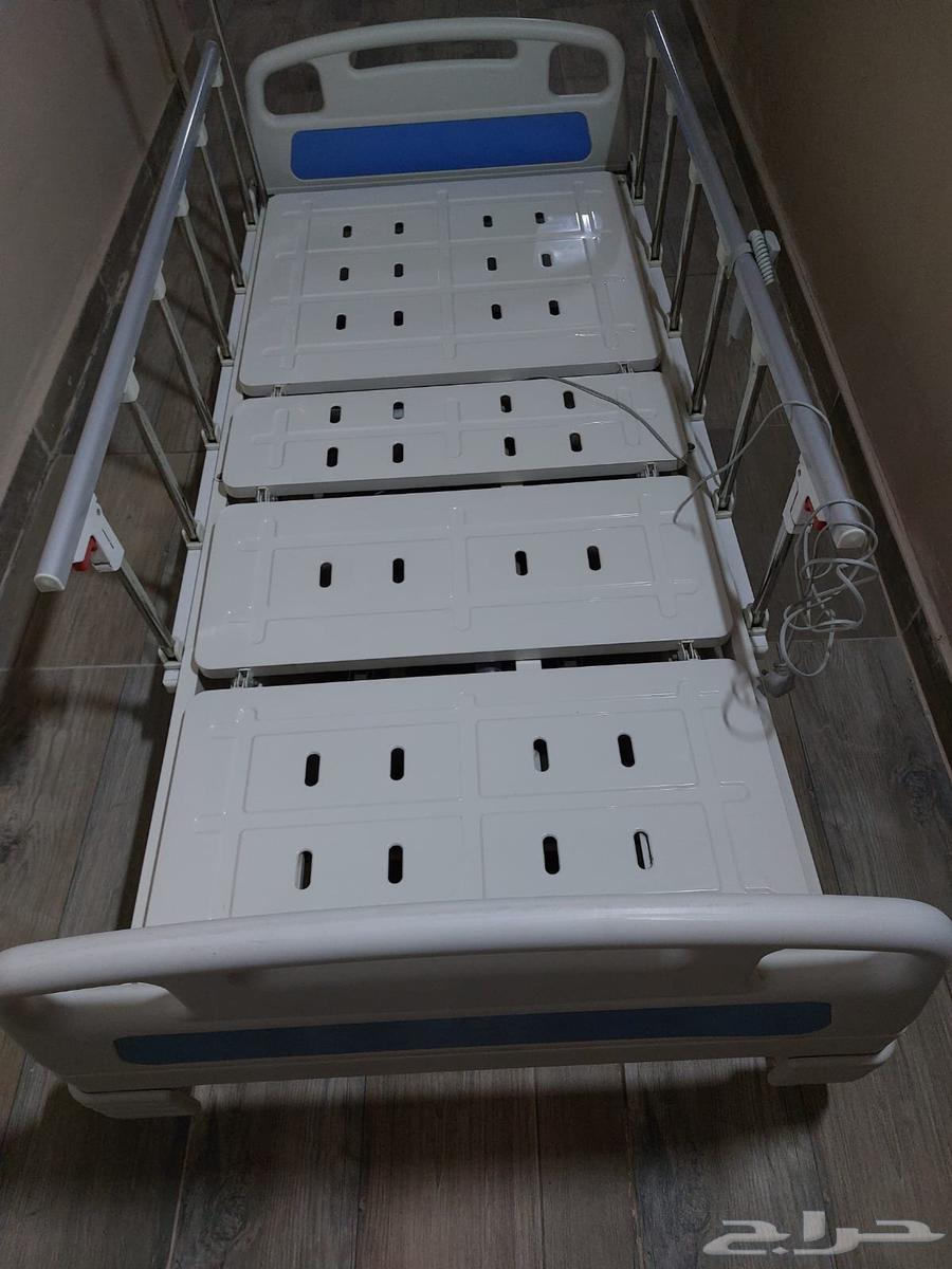 سرير طبي كهربائي64414289728513111