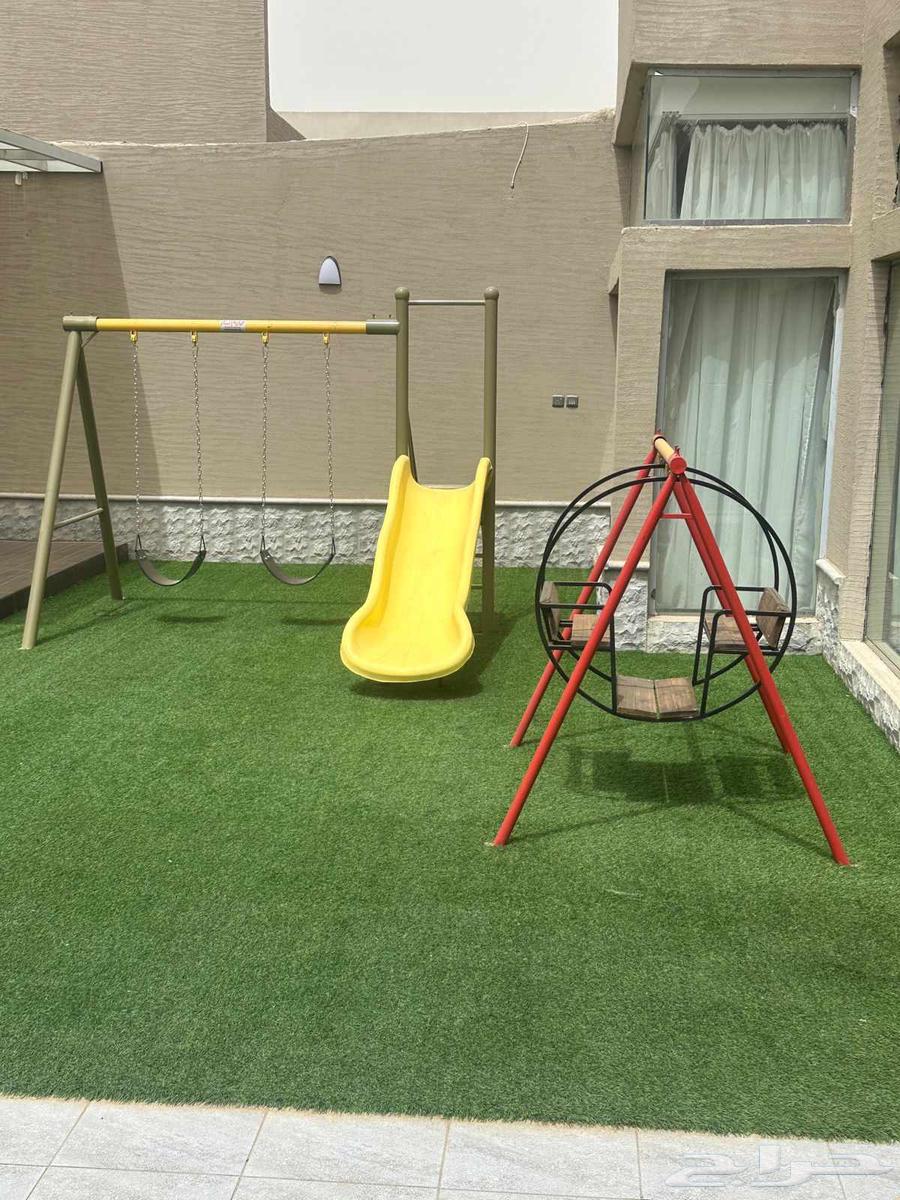 ملاهي للبيع ومظله64412224398211110