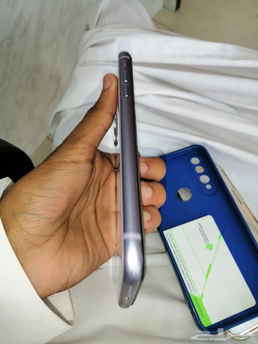 iPhone 11 Regular64412695143810112