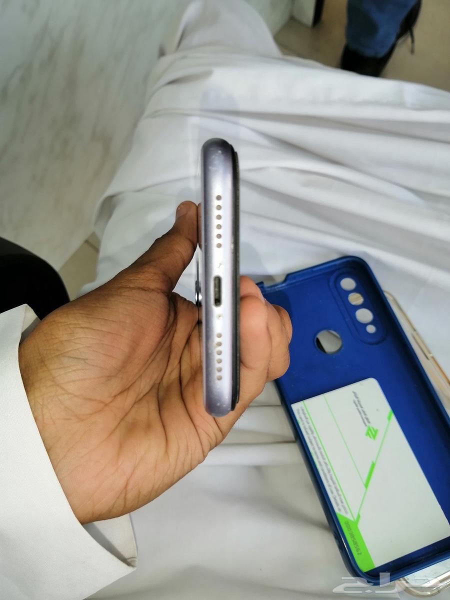 iPhone 11 Regular64412695143810113