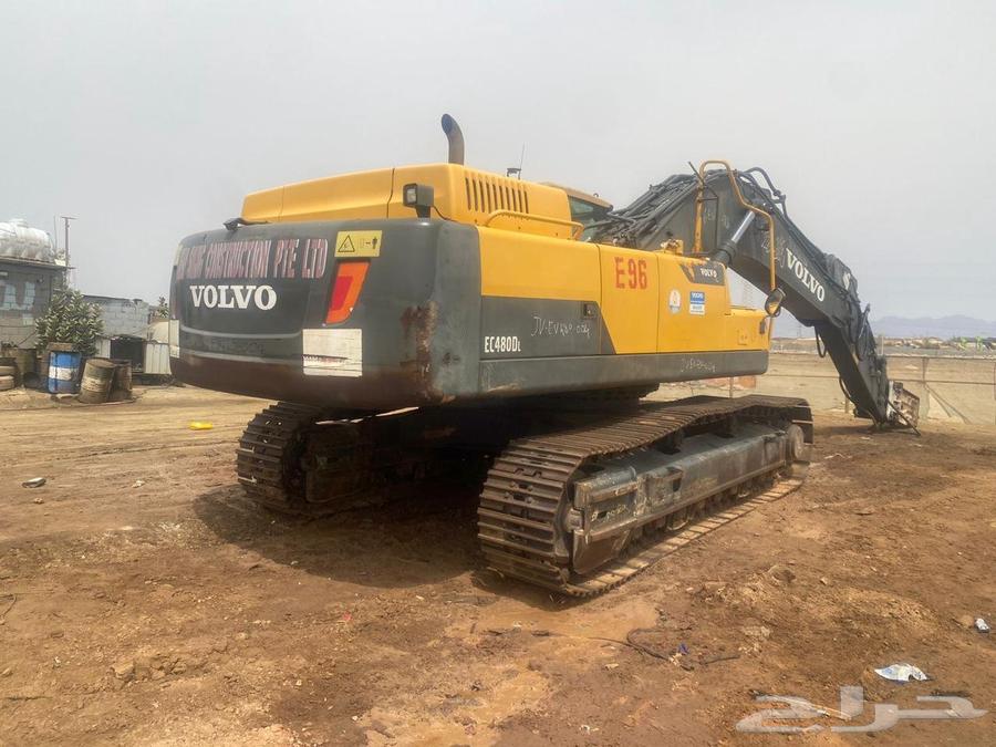 بوكلين فولفو 480 نظيف موديل2016 للبيع64576030617217113