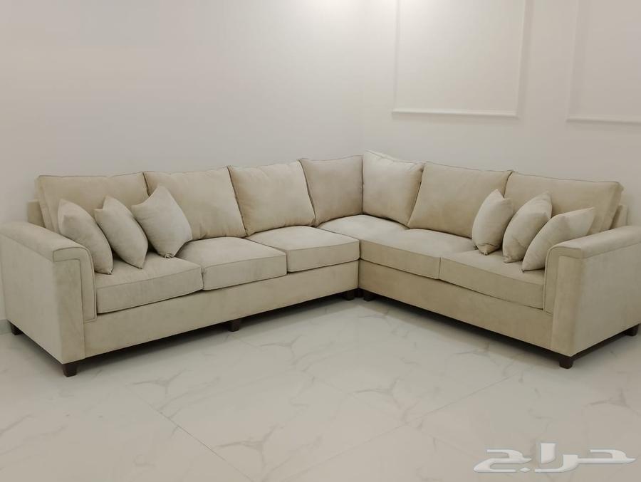 Customized bedrooms, sofas, and wardrobes as per request64501746972418113