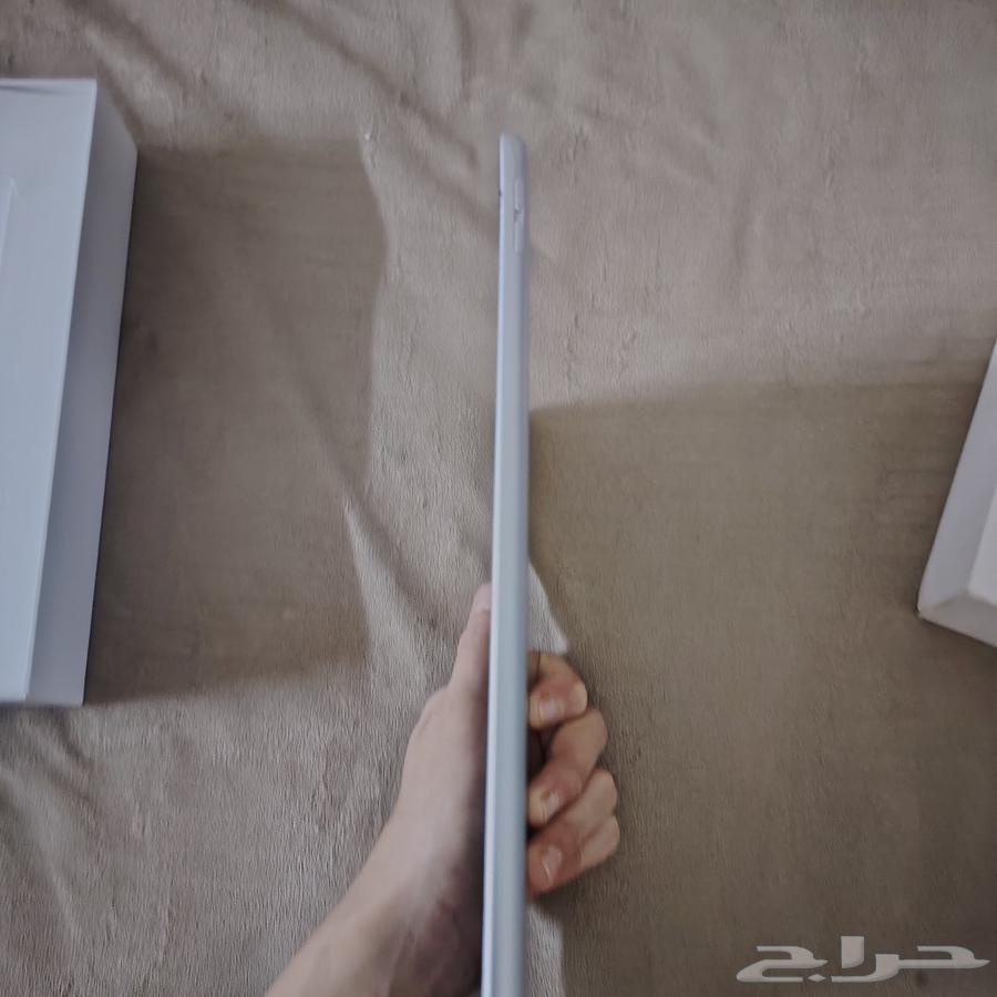 للبيع ايباد الجيل التاسع.64415424527874110