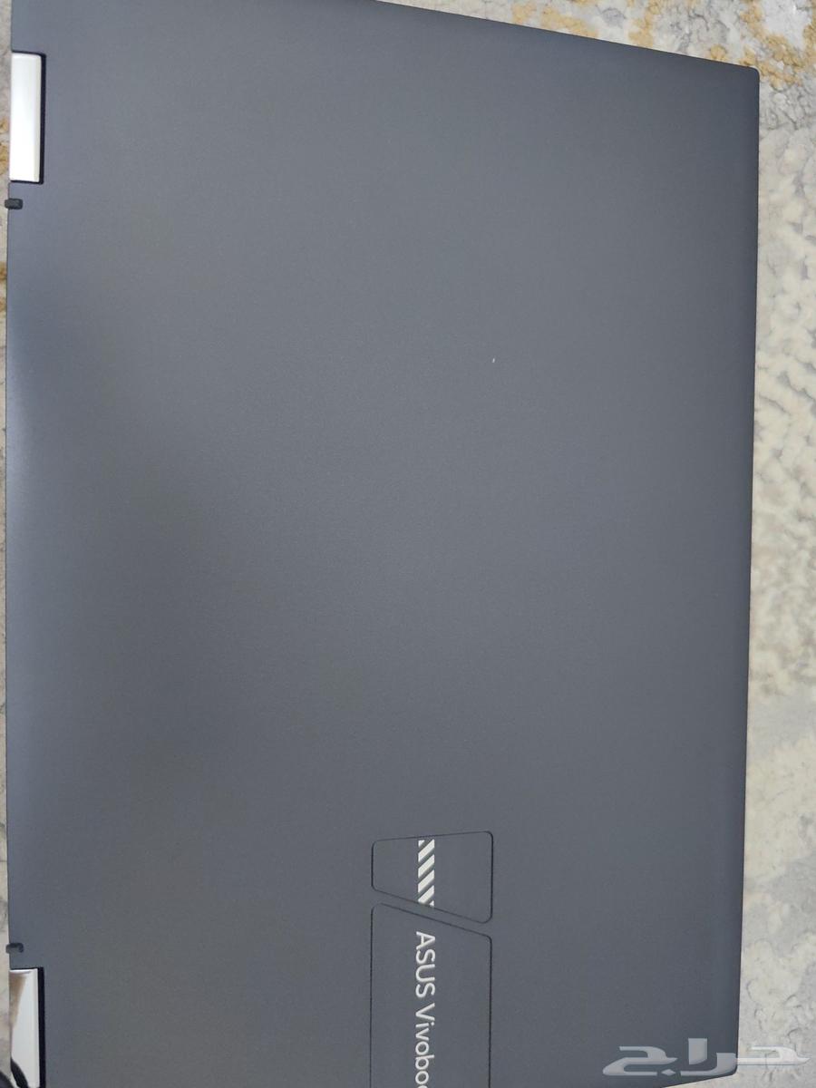 New ASUS computer comes with a pen and bag. 512GB capacity64415047511041111