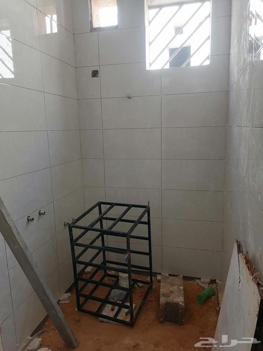 Ceramic and porcelain tile layer64142125494019111