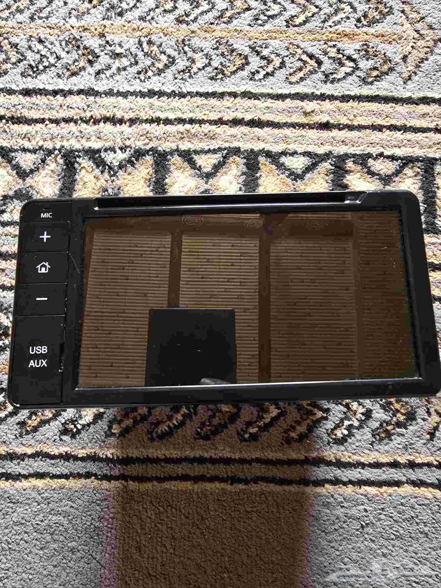 شاشة وديكور واسطب لاندكروزر 202164573164939395111