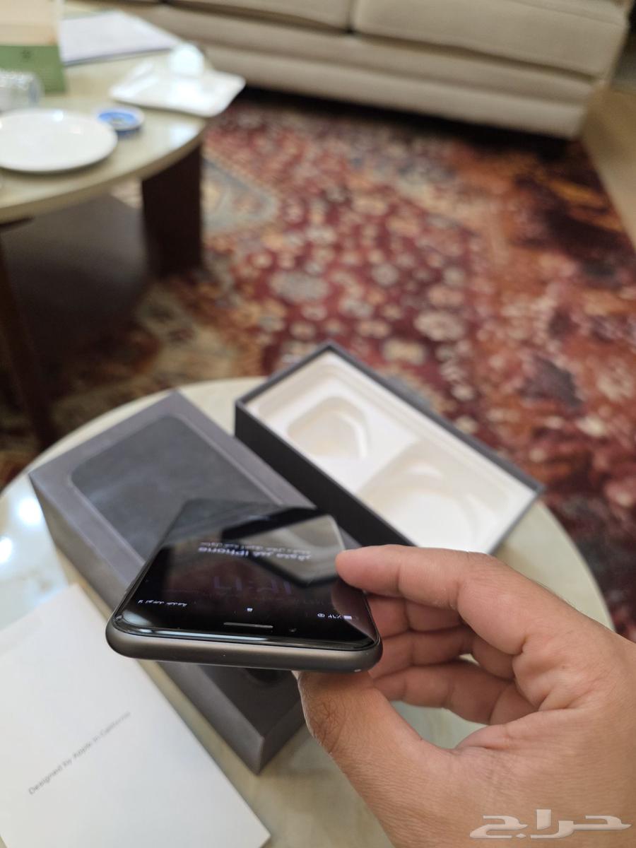 ايفون 8 نظيف جدا واستخدام قليل مانفك ولا قد دخل صيانة64416187991938113