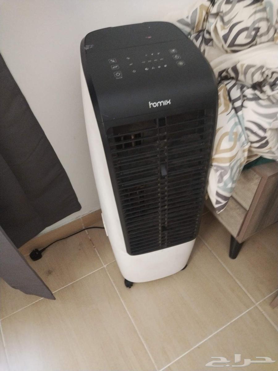 2 beds with mattresses, a deep freezer and a desert air conditioner64415101252227113