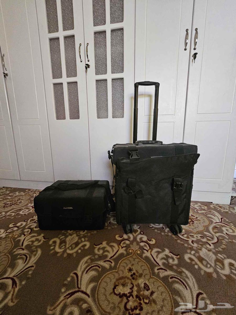 شنطة مكياج مستعمله للبيع64413313671170113