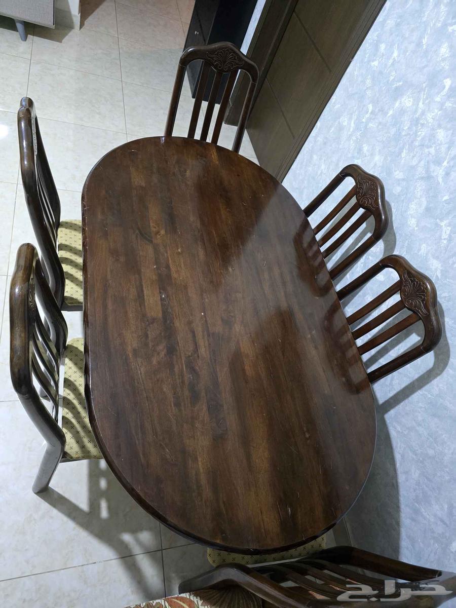 Dining table64417631271554110