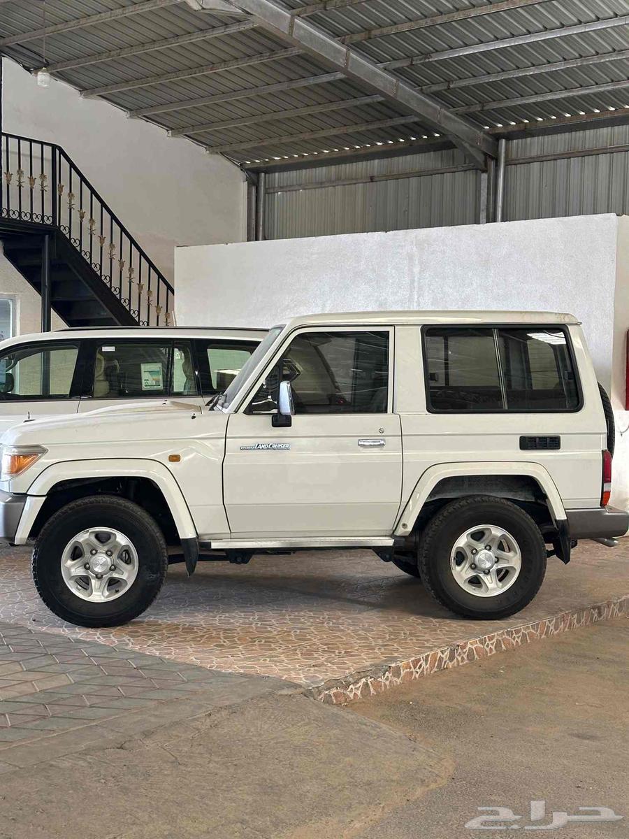 جيب ربع رفرف 200764574285841154112