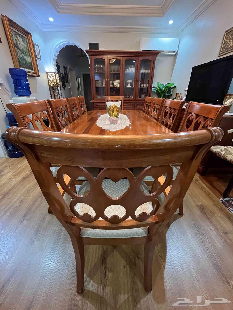 Dining table, buffet, and niche for sale, Malaysian wood64416281032963112