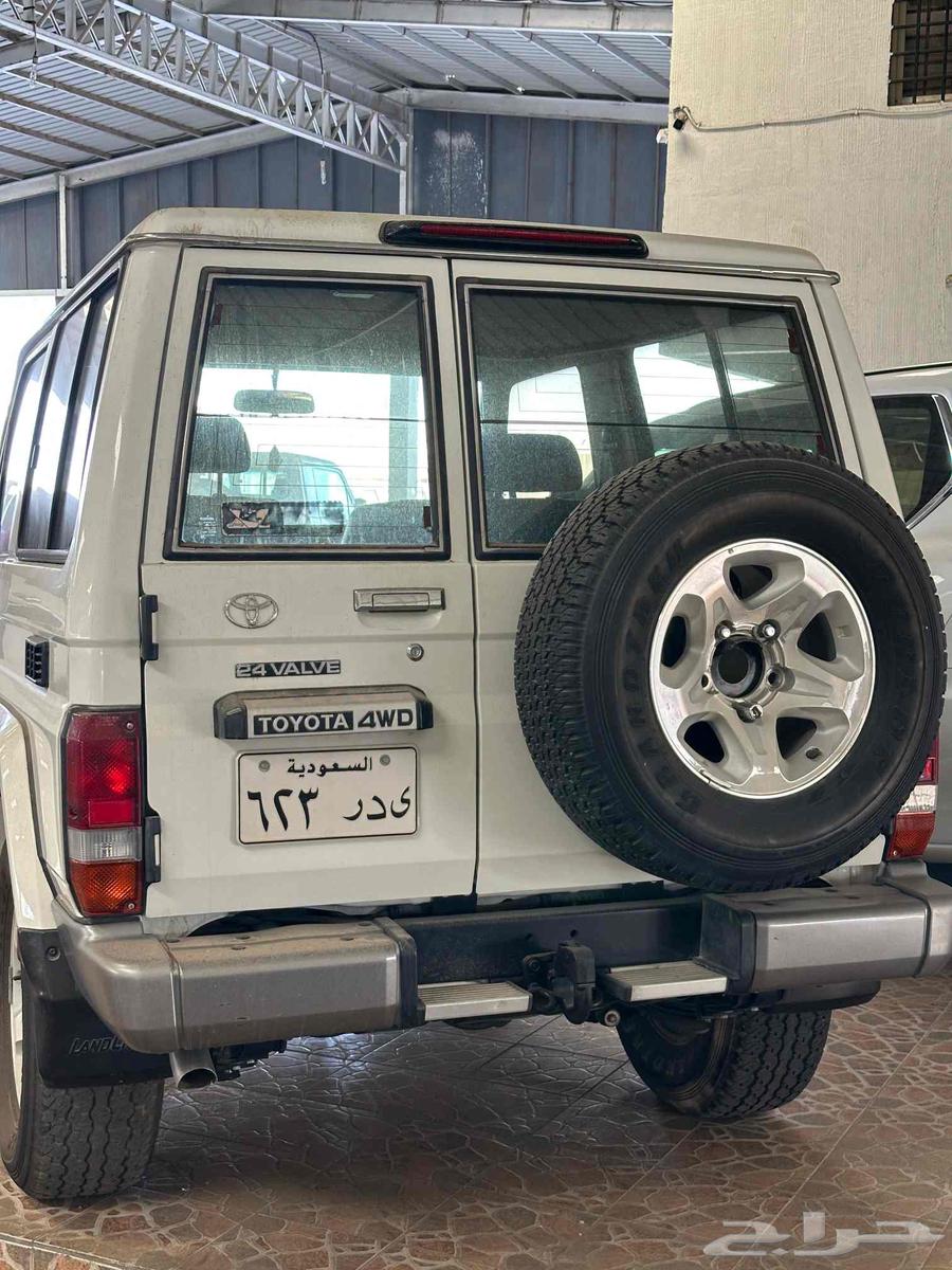 جيب ربع رفرف 200764574285841154113