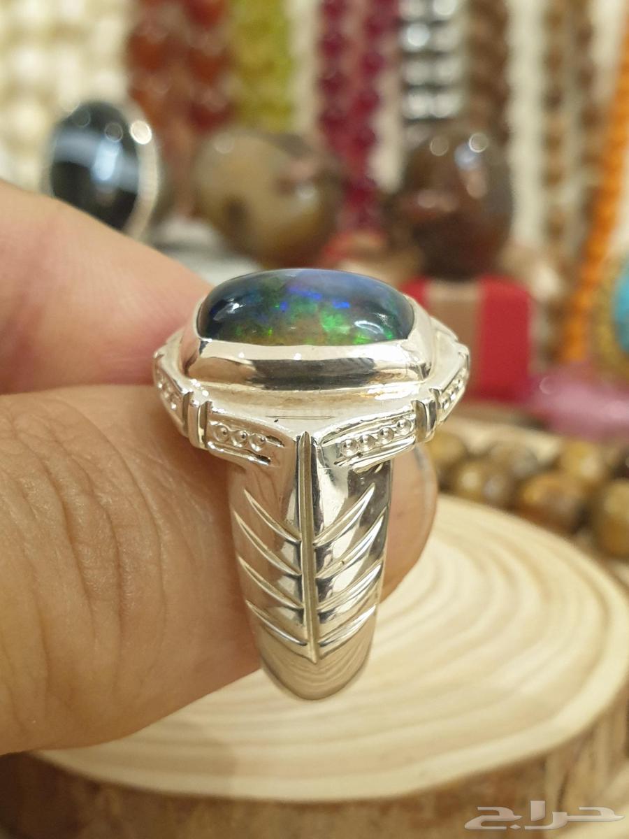 خاتم اوبال إثيوبي طبيعي لون مميز فل فاير64413891578755113