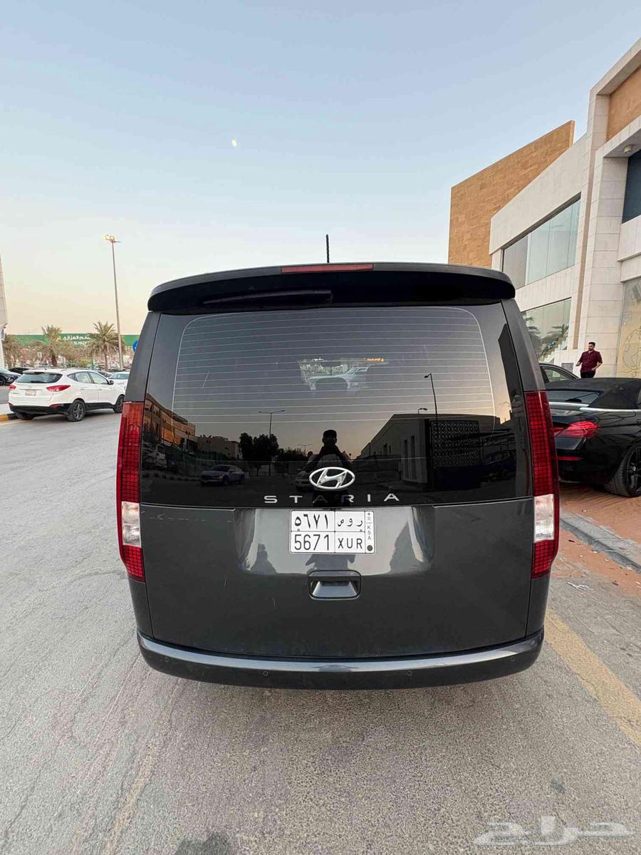 سياره. H1 موديل 2023 للبيع جير على الشرط يوجد بعض الرشوش متف64577472156803113