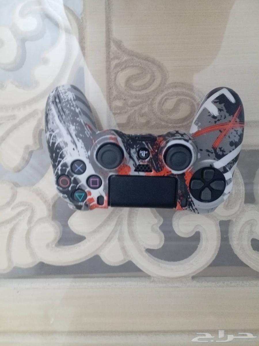 Sony 4 Slim New Used for 14 Days with Grand Theft Auto Game and Two Controllers64413030460289112