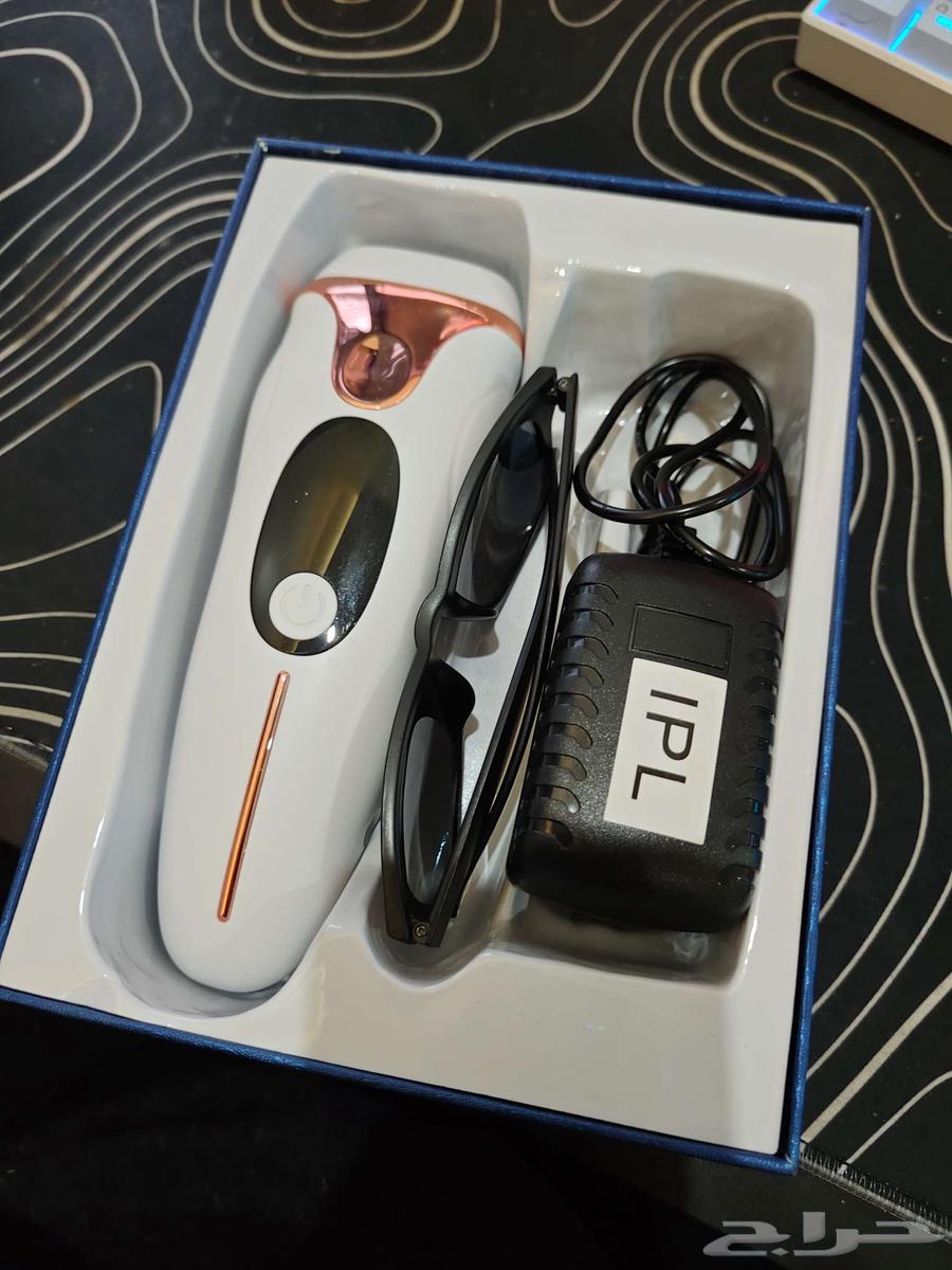 جهاز ليزر لإزالة الشعر بتقنية IPL شبه جديد للبيع64412224490881112