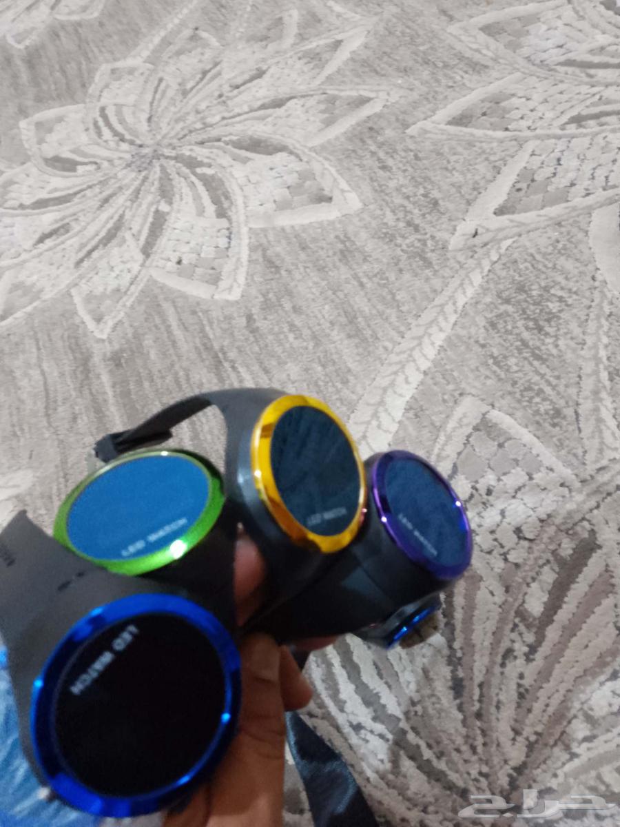 ساعات جمله وقطاعي اغلق المحل وعليها عروض64413098907137111