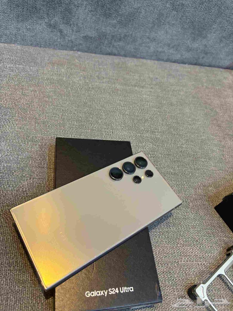 جالكسي 24 الترا او البدل بهونر ماجيك V3. او. V564417440841345110