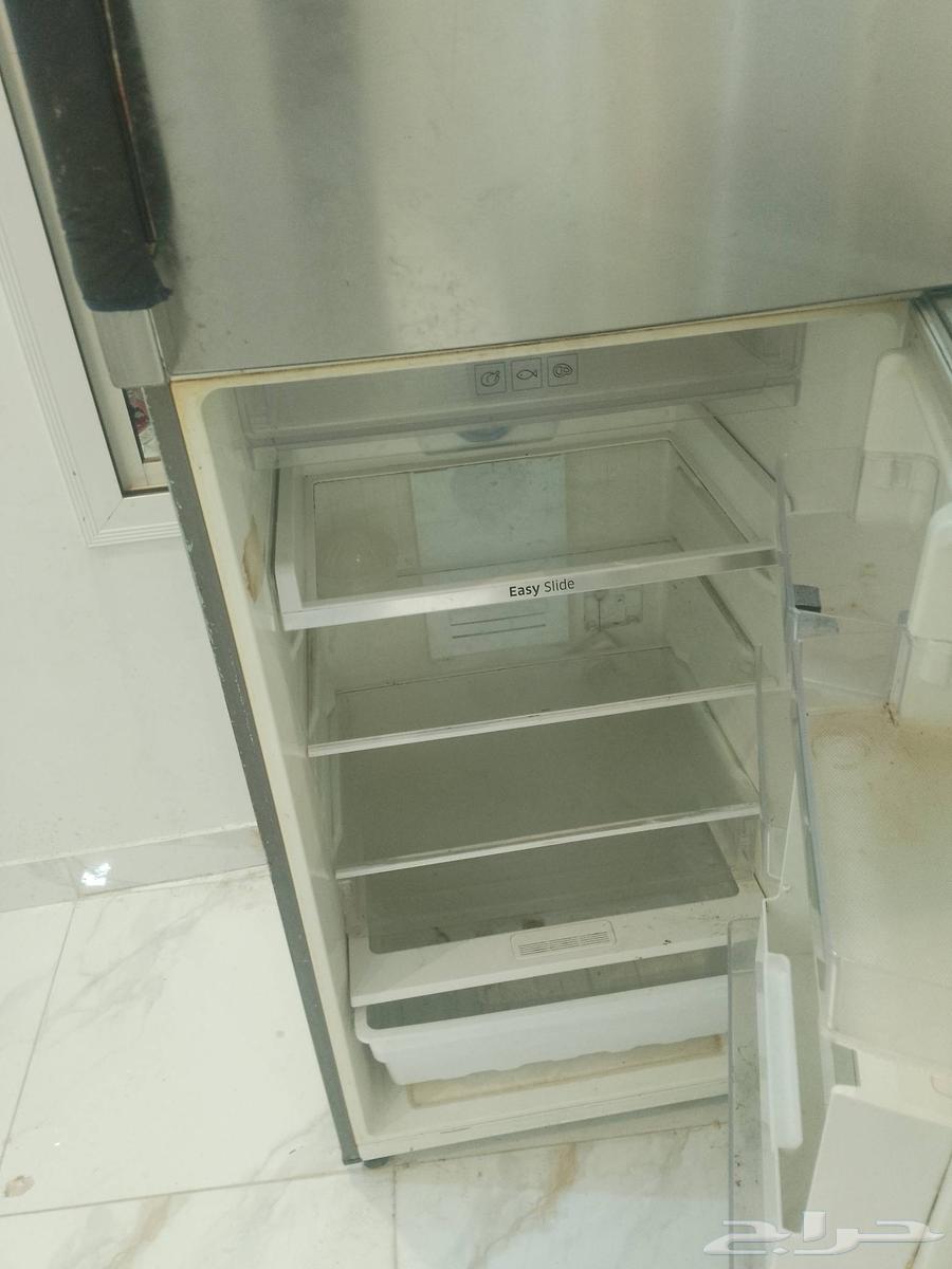 ثلاجة سامسونج شبه جديد وسيارة اطفال بالكهرباء ومتفرقات البئ64415020531330111