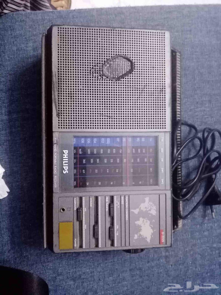 راديو فيلبس شغال على كهرباء وبطارية64415276199041111