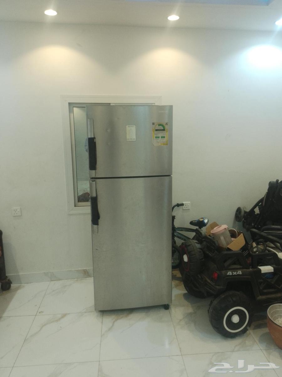 ثلاجة سامسونج شبه جديد وسيارة اطفال بالكهرباء ومتفرقات البئ64415020531330110