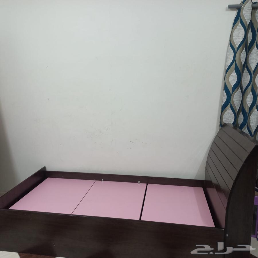 أثاث غرفة نوم وكنب وطاولة64412923213313112