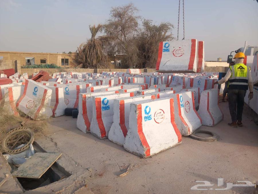 توريد حواجز خرسانيه مستخدم وجديد64419198270467111