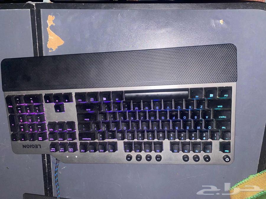 للبيع Xbox One فات يد Series باللون الأحمر شاشة64418187447554110