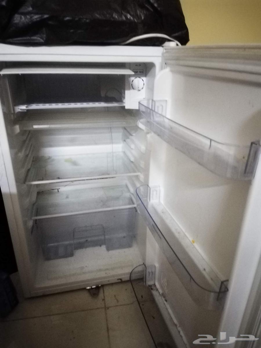 Air conditioners, refrigerator, and water heater64414077168259112