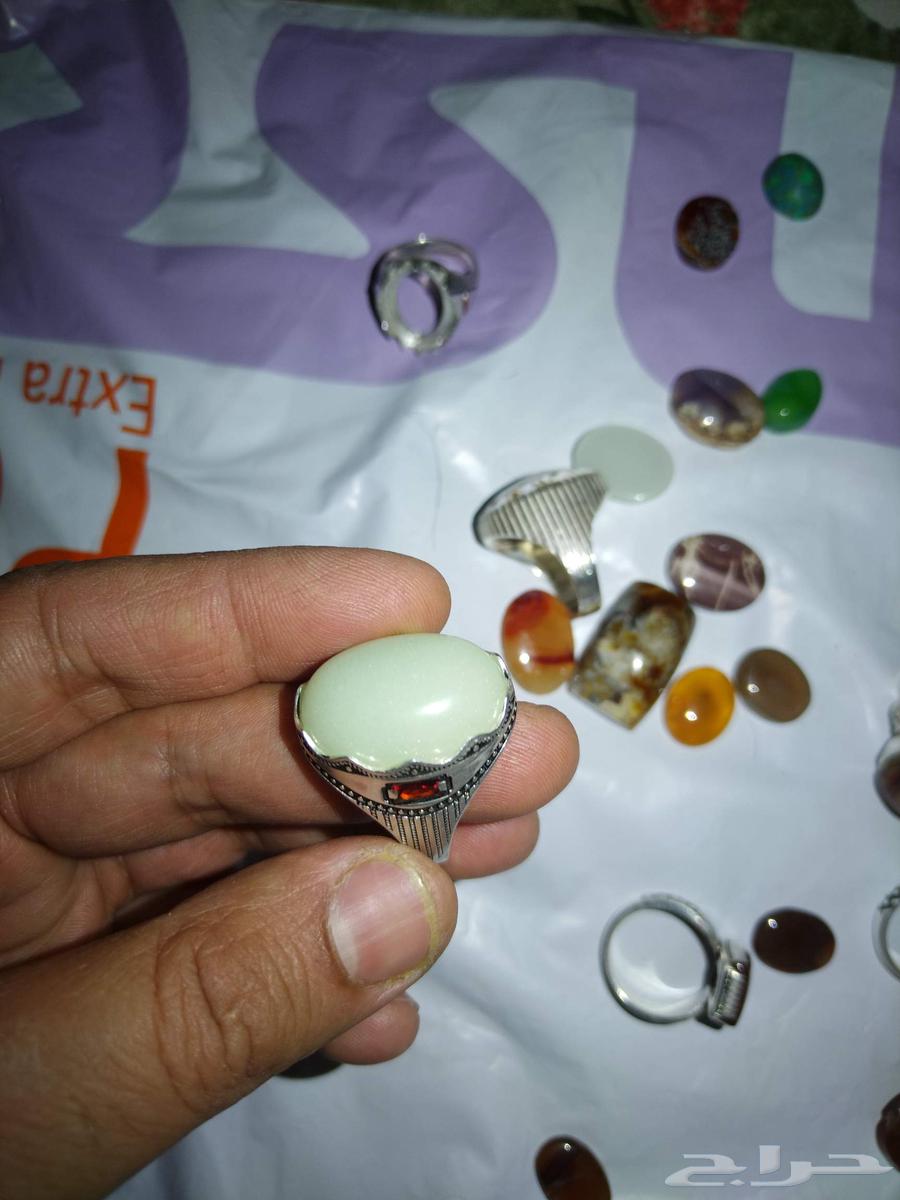 خاتم فضة بحجر مضيئ جدا جميل64413193878017114