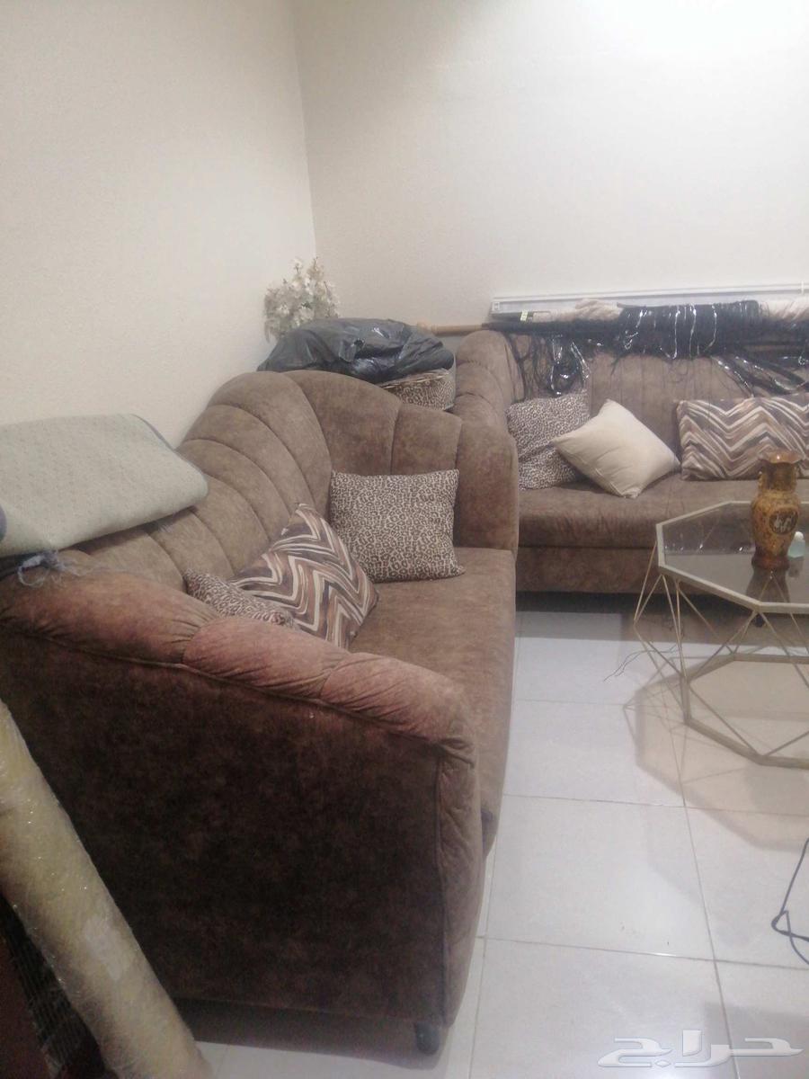 للبيع كنب 7 اشخاص تفصيل البيع بسبب ضيق المكان ب700 ريال64415154943875110