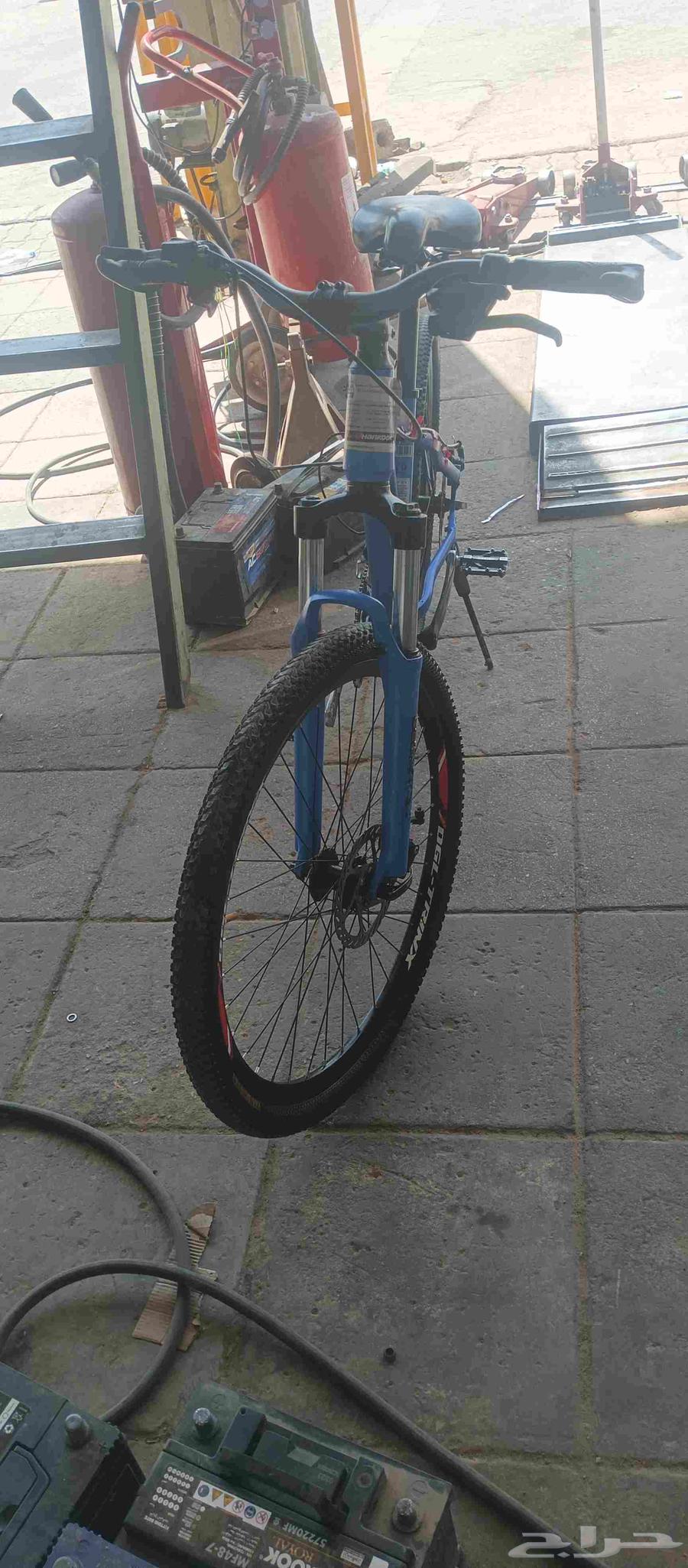 سيكل رياضي مافي اي خراب ما عد الفرامل الامامي 500السعر64414980754435111