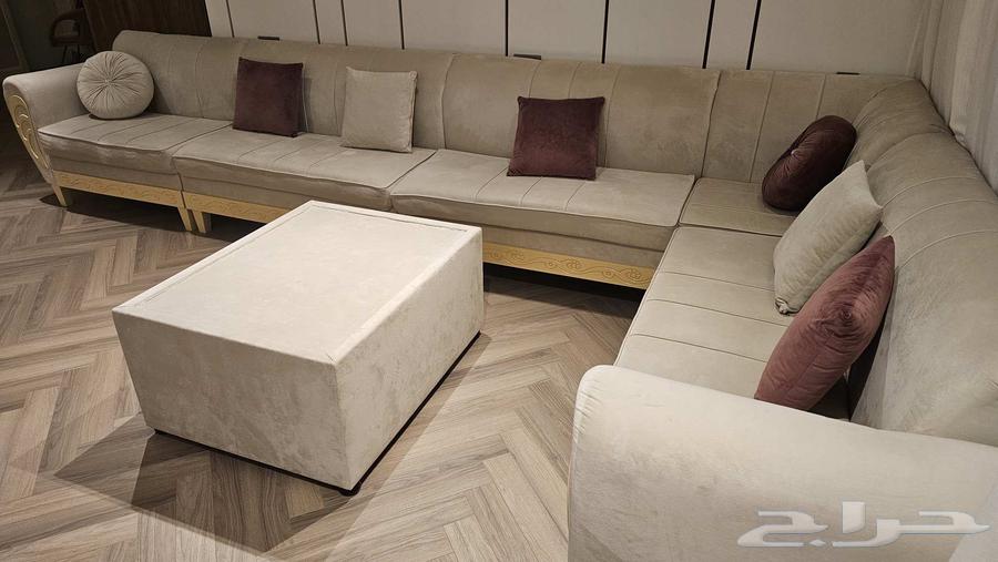 كنب زاوية مع كراسي للبيع64417022135041111