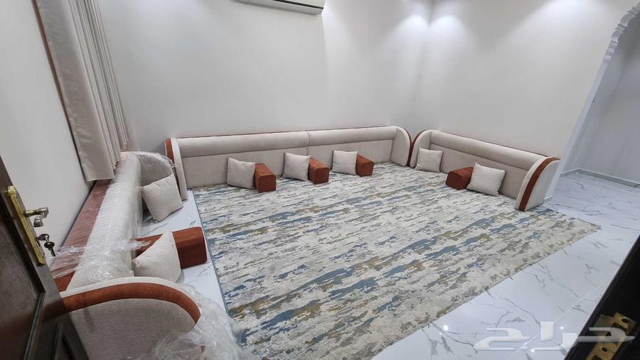 كنب الهبه تفصيل وجاهز يوجد تنجيد لجميع انواع الكنب تقسيط64416505904770111