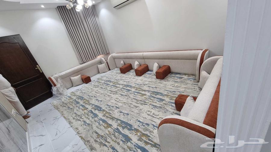 كنب الهبه تفصيل وجاهز يوجد تنجيد لجميع انواع الكنب تقسيط64416505904770110