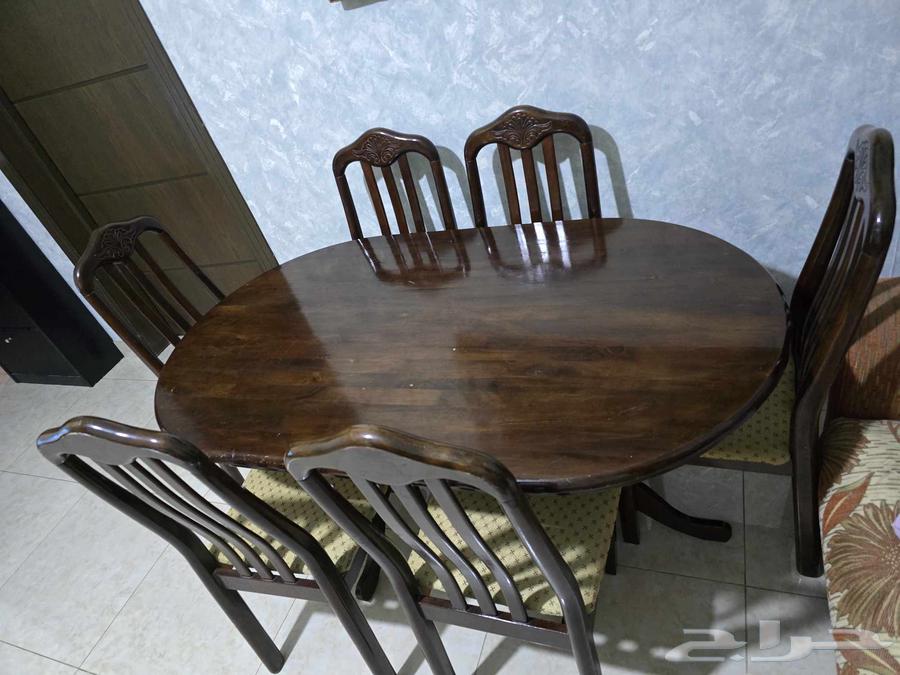 Dining table64417631271554112