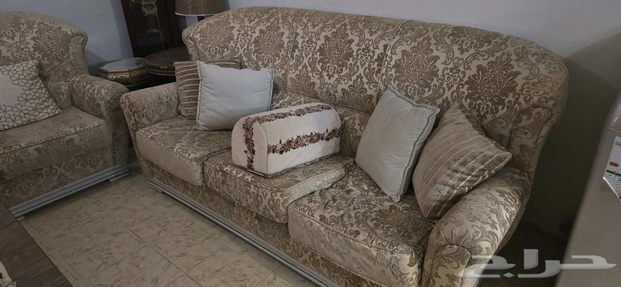 متفرقات للبيع اطقم كنب64416307680641110