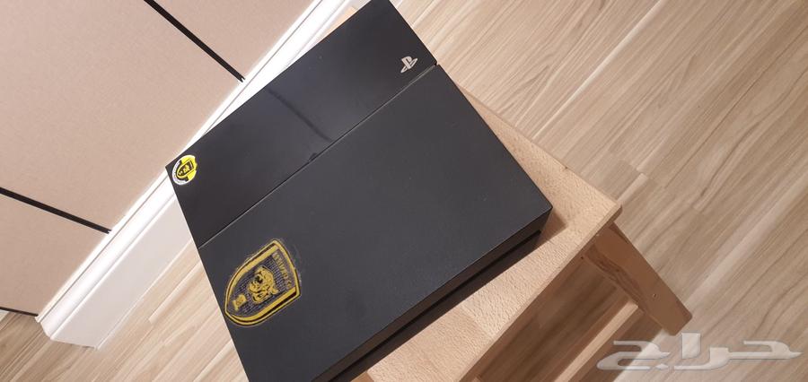 بلايستيشن 4 الذاكرة 1تيرا معاه يد واحده وسلك hdm وتوصيله64412642188675110