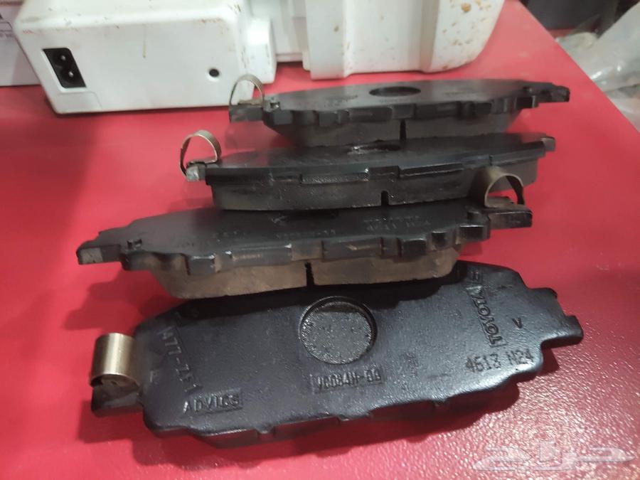 للبيع قماشات أمامية تويوتا كورولا وكالة (مستخدمة نظيفة جدا )64569780808579112