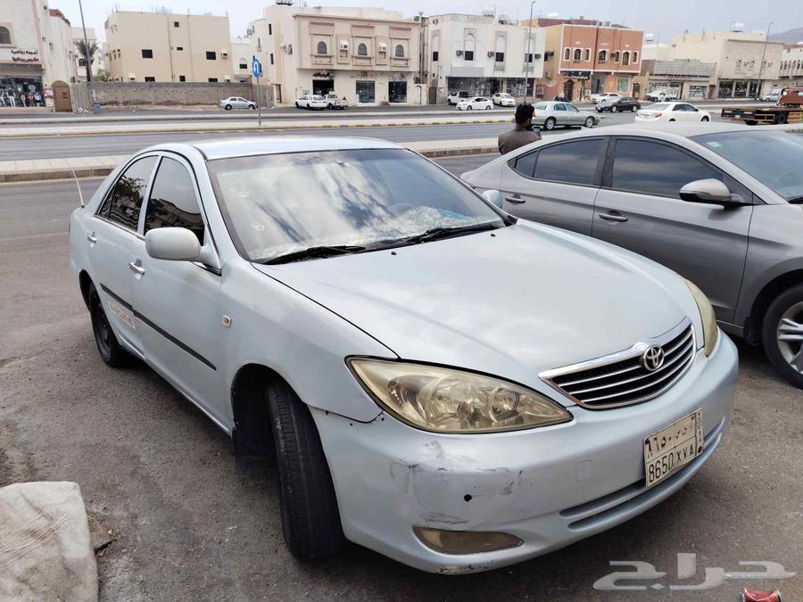 Toyota Camry 2004 manual transmission in very good condition64571894745602111