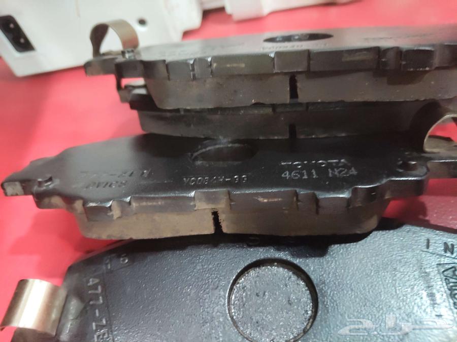 للبيع قماشات أمامية تويوتا كورولا وكالة (مستخدمة نظيفة جدا )64569780808579110