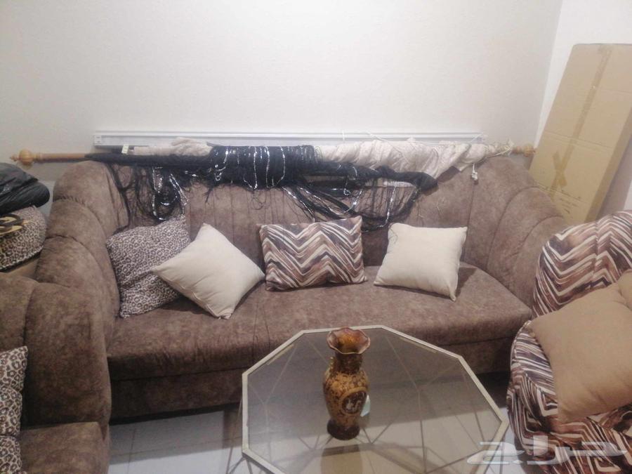 للبيع كنب 7 اشخاص تفصيل البيع بسبب ضيق المكان ب700 ريال64415154943875111