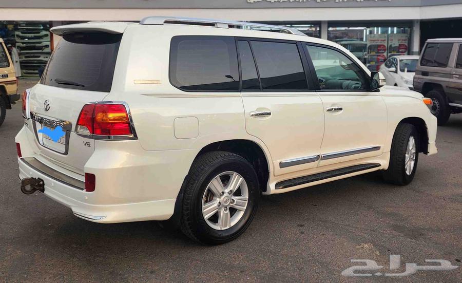 لاندكروزر 2015 GXR فل كامل بريمي64569522093955110