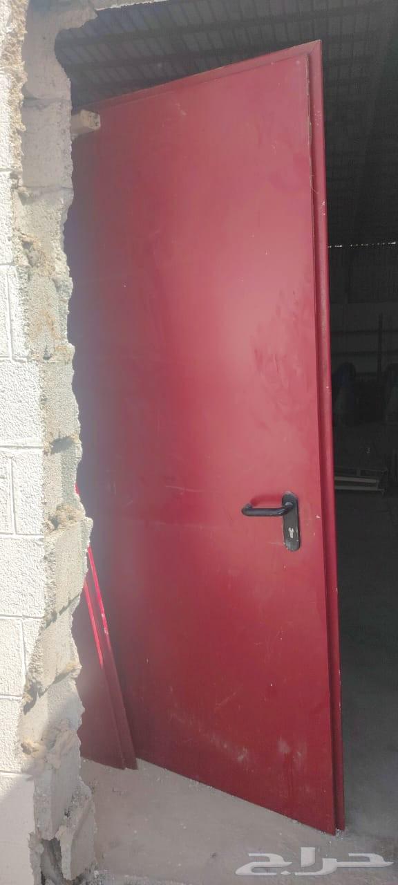 موجود ببيبان طوارئ اسباني على الشرط كامله64415545384322112