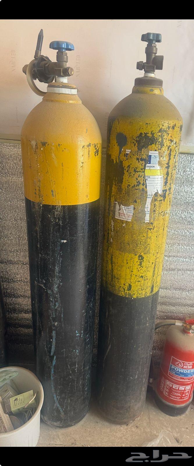 Oxygen cylinder64416267785857110